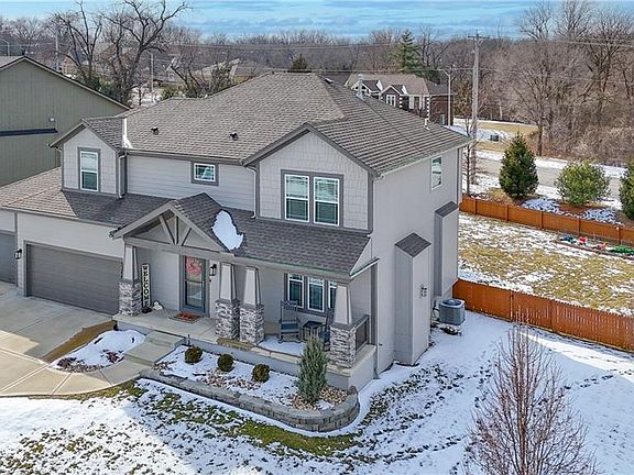4th image of 5200 Meadowsweet Ln