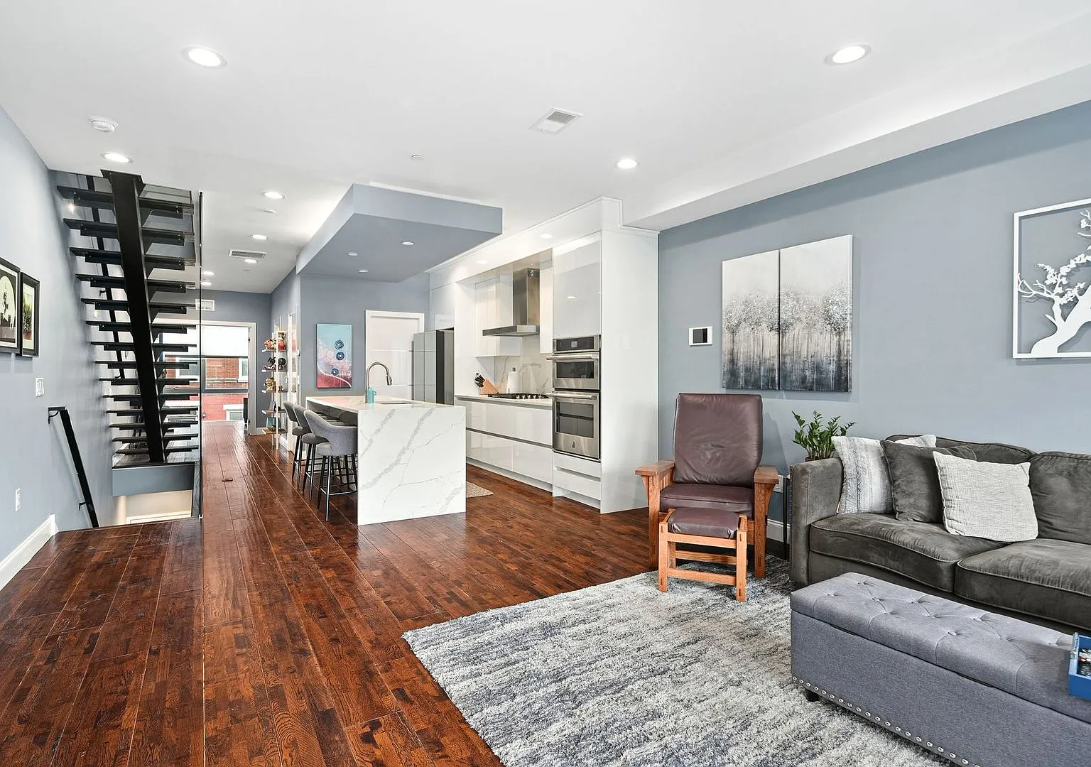Premium Francisville Condo with Roofdeck! — Photo 3