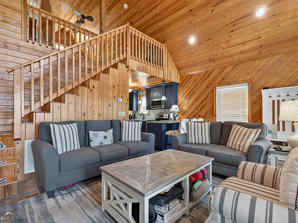 7th image of this home