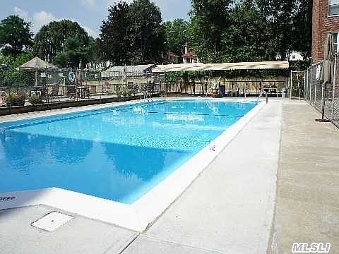 4th image of 5444 Little Neck Pkwy #2