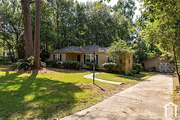 213 Alpine St
