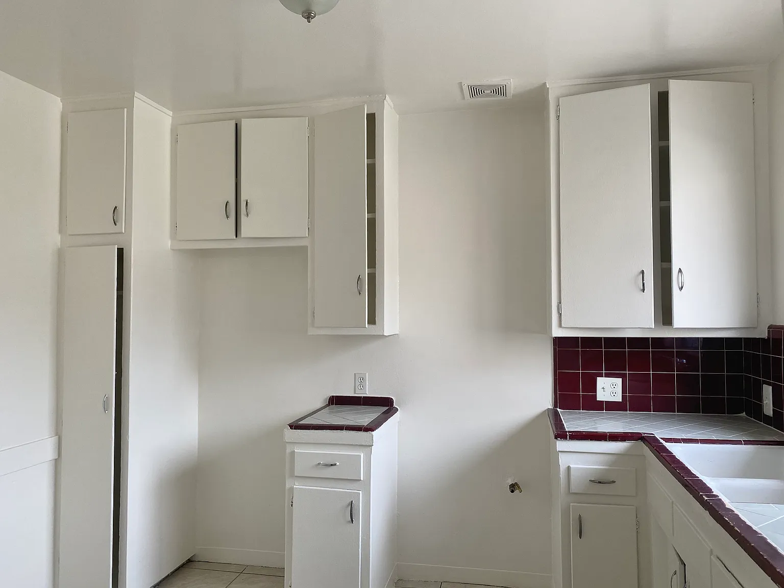 Union Place Apartments — Photo 3