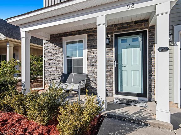 3rd image of 58 Mayapple Dr