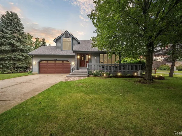 7865 Katie Dr, Almont, MI 48003