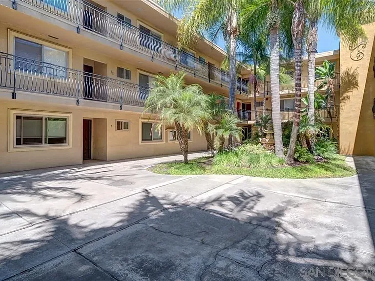 7555 Linda Vista Rd #29 — Photo 9
