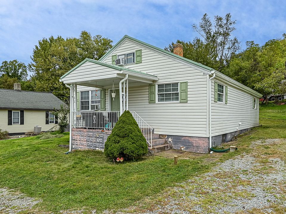 1st image of 7 Leyda Ave