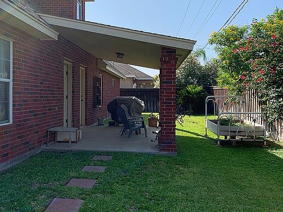 3rd image of 2303 Grisell Dr