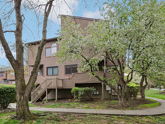 4th image of 28 Tulip Court 28  in Bldg #3