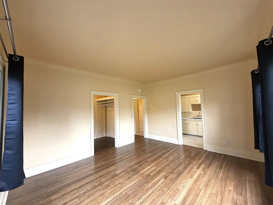 Belmont - 13 Unit