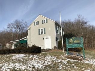 17 Oscawana Lake Rd, Putnam Valley, NY 10579