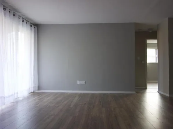 10530 Parkside Ave APT 1, Chicago Ridge, IL 60415