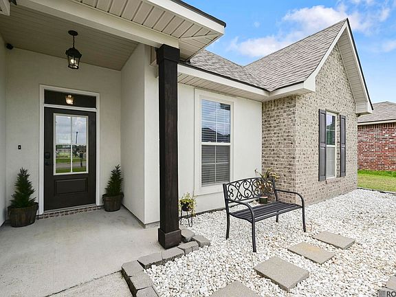 2nd image of 23165 Berry View Dr