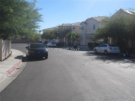 3rd image of 1154 Chestwood Ave