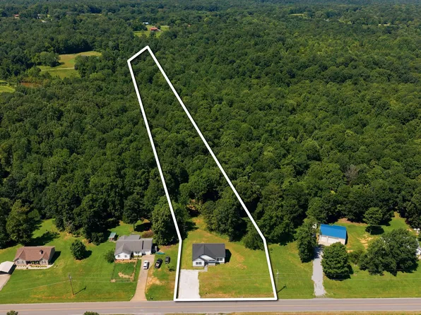 3033 Bowker Rd, Charlotte, TN 37036