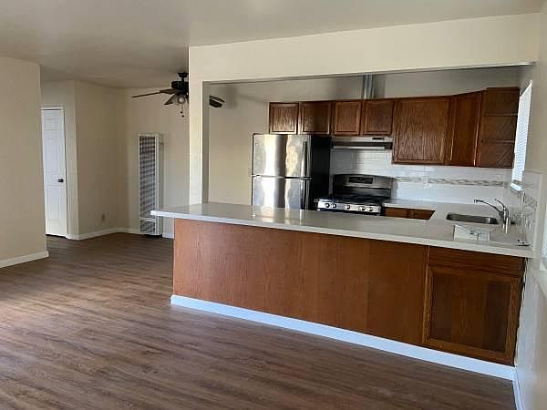 1st image of 671 S 20th St