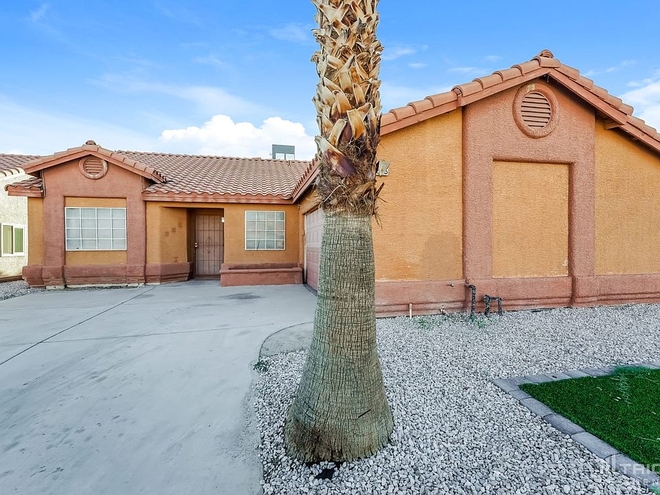1st image of 2658 Grand Basin Dr
