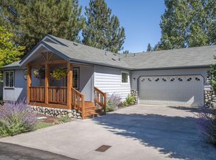 498 N Wheeler Loop, Sisters, OR 97759