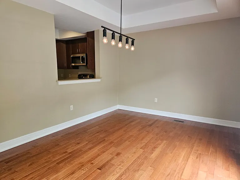 680 Oakwood Ave #G — Photo 10