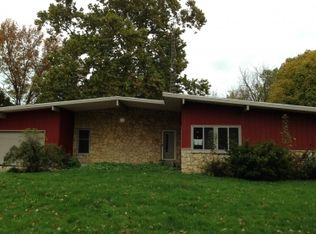 1311 Hampshire Dr, South Bend, IN 46614