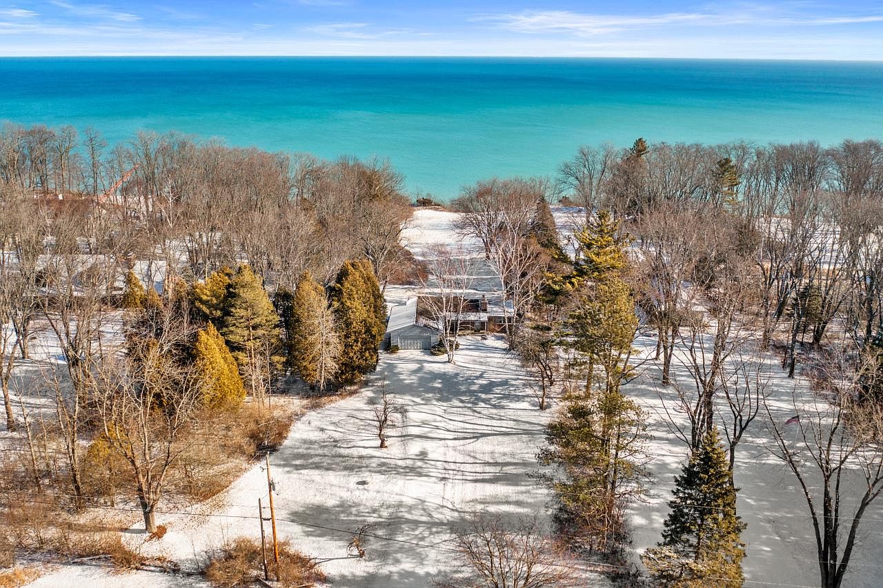 13530 North Lakewood DR, Mequon, WI 53097 Zillow