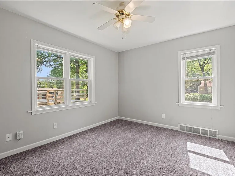 7032 Dearborn St — Photo 16