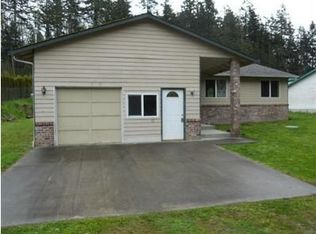326 Evergreen Park Rd, Camano Island, WA 98282