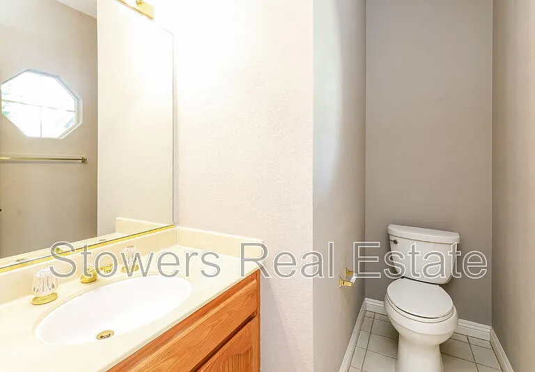 37 Mountain Valley Pl — Photo 17