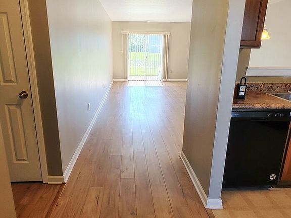 2nd image of 4633 Deacon Ln