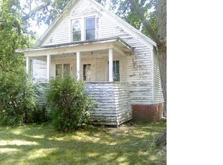 109 W 2nd St, Sadorus, IL