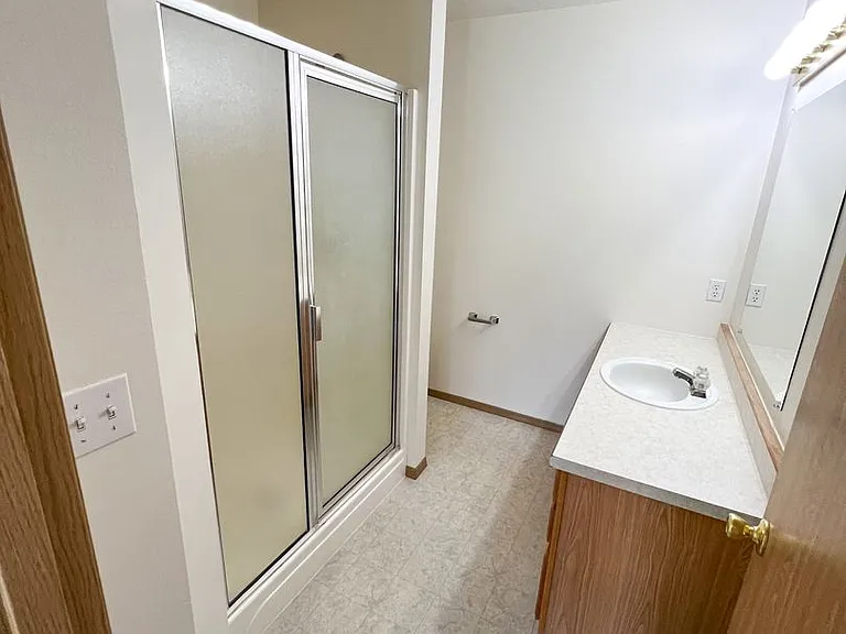5511 Glenridge Way — Photo 26