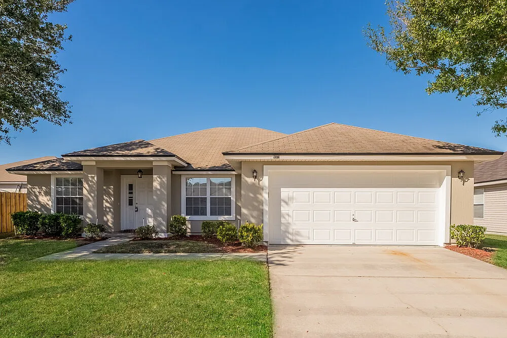 4 bed, 2.0 bath, 1799 sqft, $2,680 — Photo 1