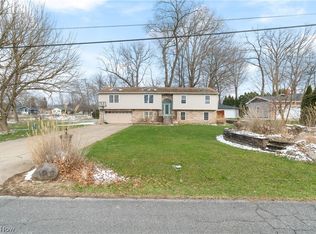 4885 Will Dr, Akron, OH 44319