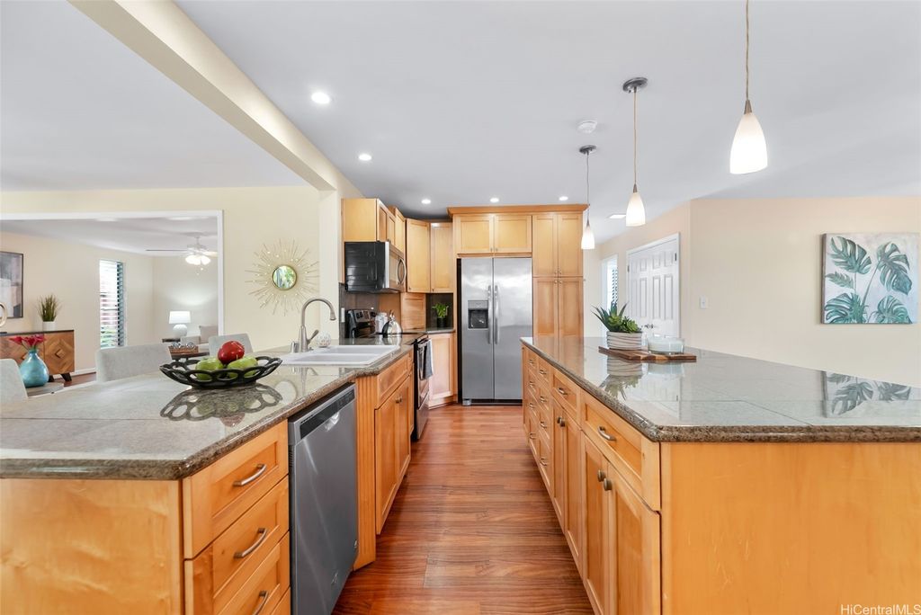 1494 Kina St, Kailua, HI - More