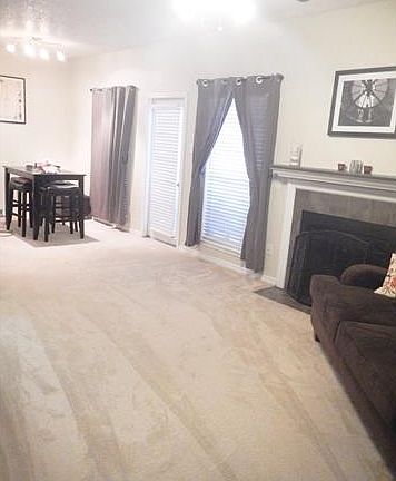 5th image of 1609 Marsh Ln APT 100
