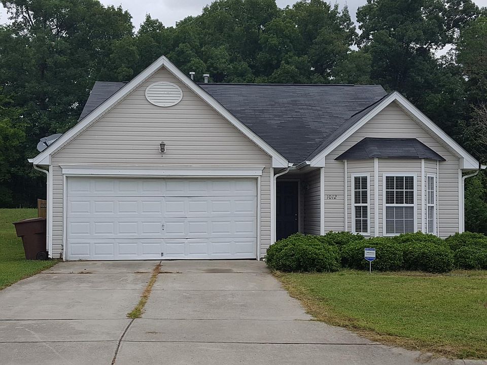 Beautiful Family Home in a kid-friendly neighborhood.