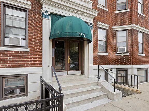 4th image of 1572 Commonwealth Ave APT 6