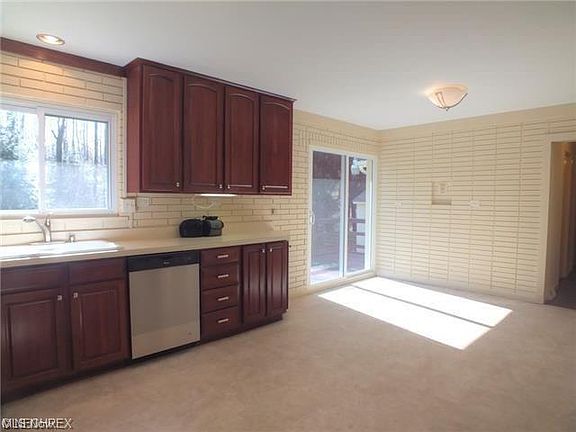2nd image of 15555 Kidd Dr