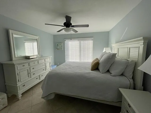 110 Villa Cir #110 — Photo 12