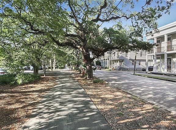 3rd image of 1544 Camp St