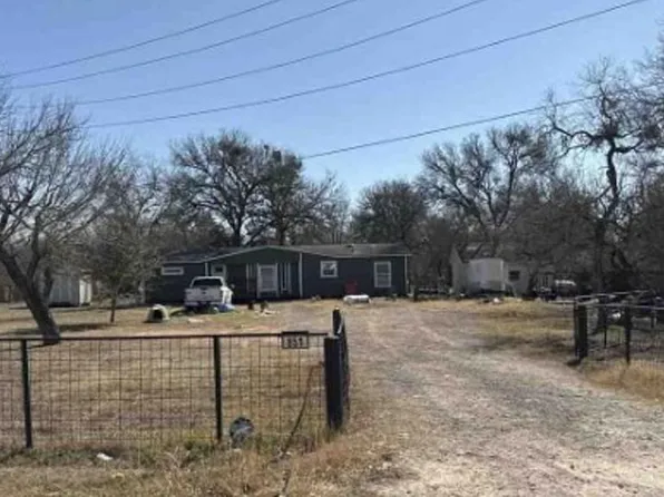 851 Old San Antonio Rd, Dale, TX 78616