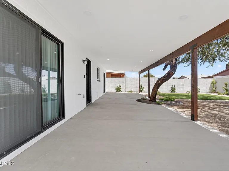 5407 W Holly St — Photo 9