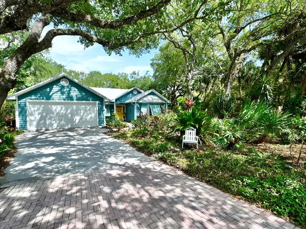 9460 Sea Grape Dr, Vero Beach, FL 32963