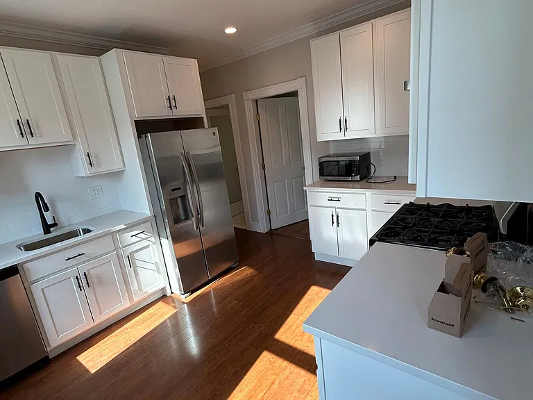 83 Flint St #2 — Photo 30