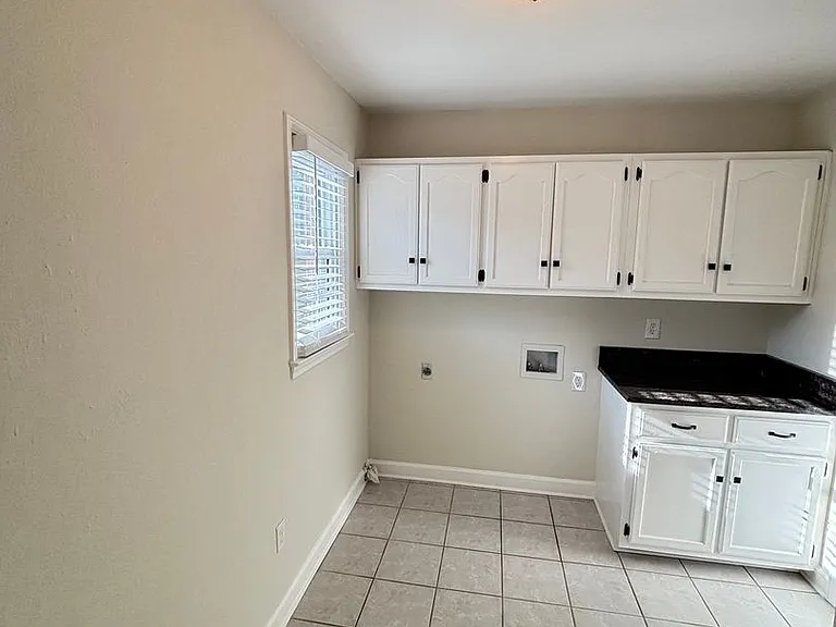990 Eagle Ridge Cv — Photo 15