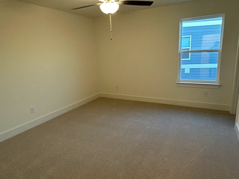 5049 Greentree Dr — Photo 15