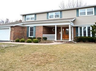 308 S Kensington Ct, Palatine, IL