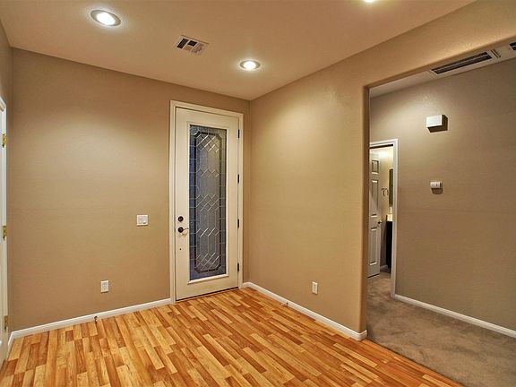 4th image of 4519 Weitzman Pl