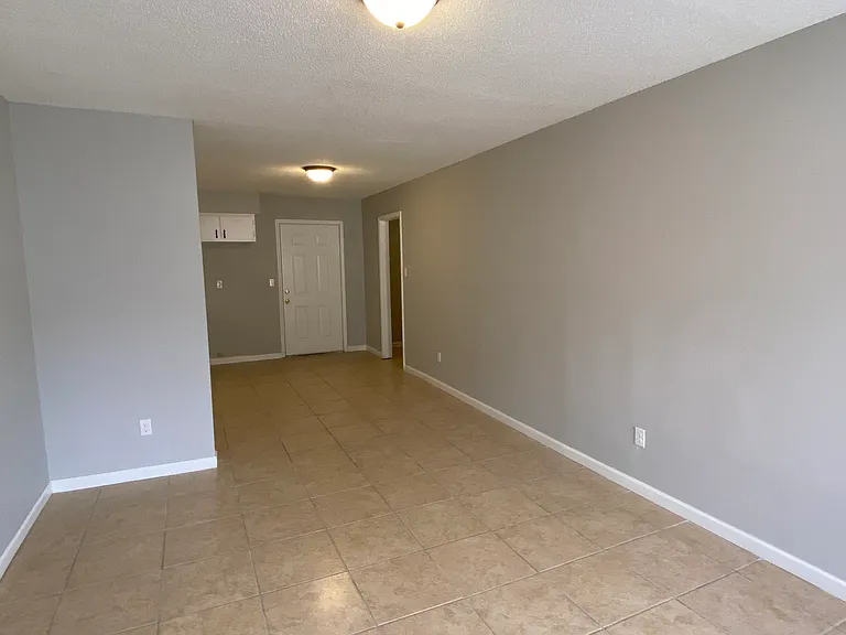 5343 Clinchport Cir — Photo 4