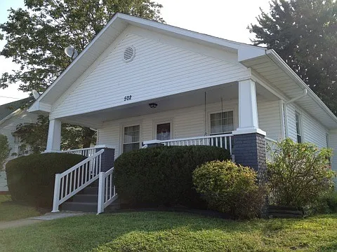 502 S 1st St photo 1