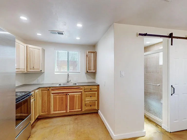 2443 De Vita Rd SW — Photo 7